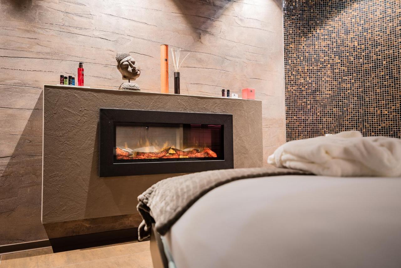 Nutrend World Hotell Olomouc Exteriör bild