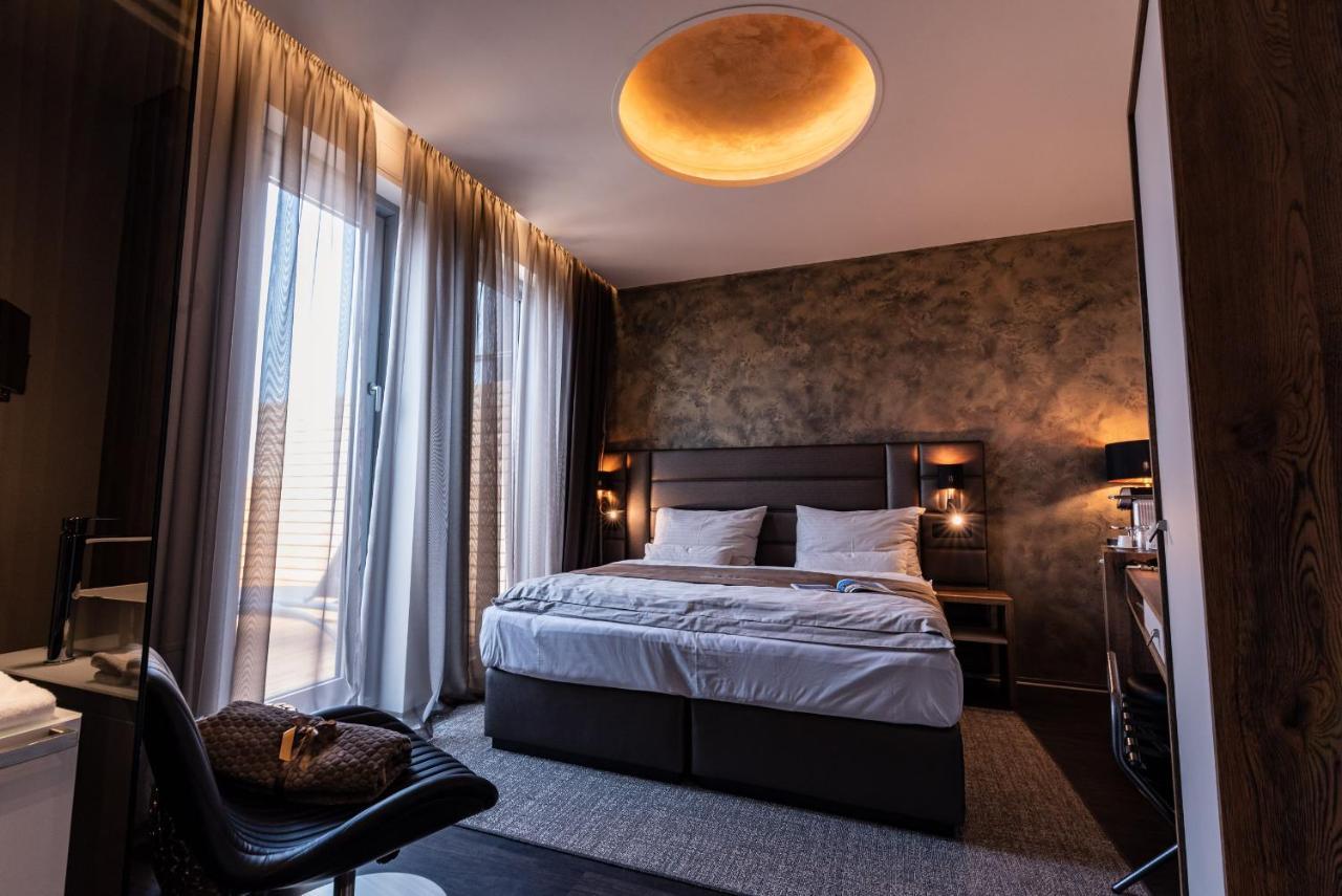 Nutrend World Hotell Olomouc Exteriör bild