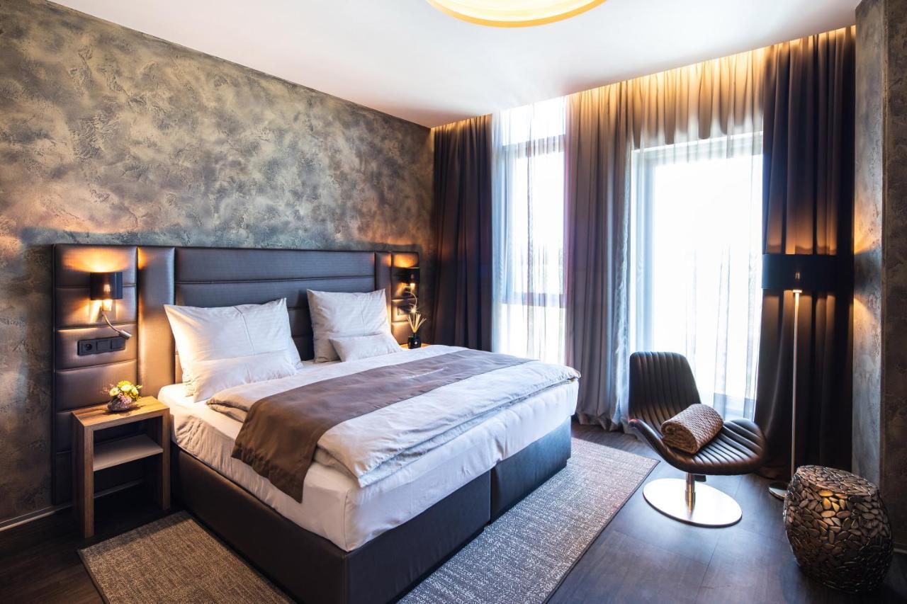 Nutrend World Hotell Olomouc Exteriör bild